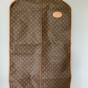 vintage 1980 louis button garment bag